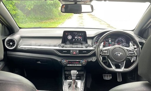 Buy Used Kia Cerato Red Car in Bandar Seri Begawan in Brunei-Muara Buy Used Kia Cerato Red Car in Bandar Seri Begawan in Brunei-Muara