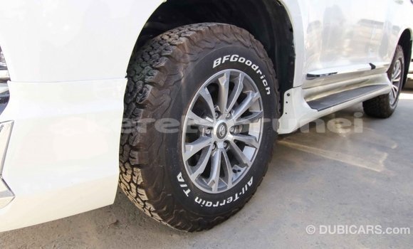 Buy Import Toyota Prado White Car in Import - Dubai in Belait Buy Import Toyota Prado White Car in Import - Dubai in Belait