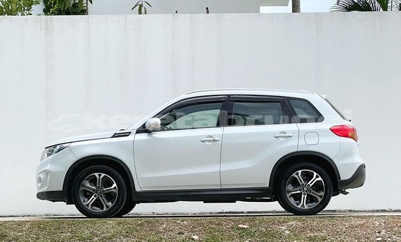 Buy Used Suzuki Vitara White Car in Bandar Seri Begawan in Brunei-Muara Buy Used Suzuki Vitara White Car in Bandar Seri Begawan in Brunei-Muara