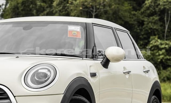 Buy Used Mini Cooper S clubman White Car in Bandar Seri Begawan in Brunei-Muara Buy Used Mini Cooper S clubman White Car in Bandar Seri Begawan in Brunei-Muara