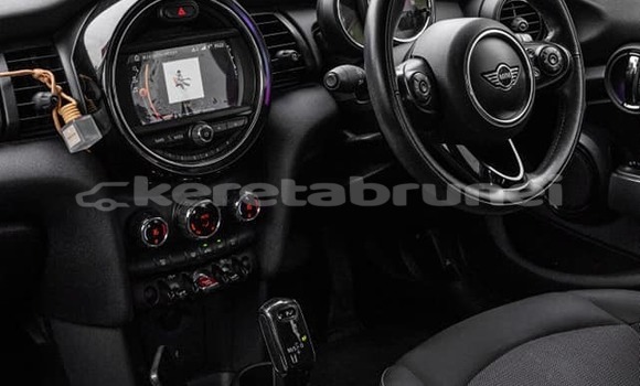 Buy Used Mini Cooper S clubman White Car in Bandar Seri Begawan in Brunei-Muara Buy Used Mini Cooper S clubman White Car in Bandar Seri Begawan in Brunei-Muara