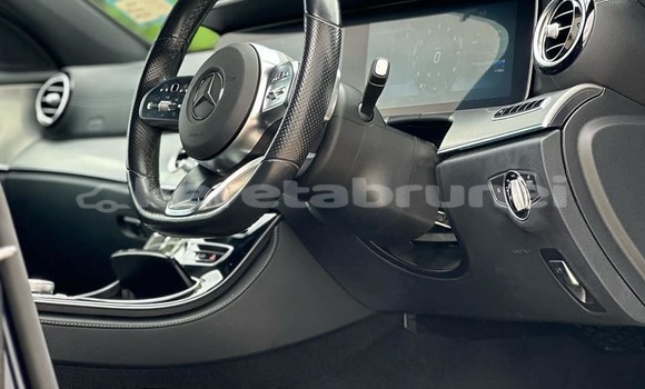 Buy Used Mercedes-Benz E–Class Black Car in Bandar Seri Begawan in Brunei-Muara Buy Used Mercedes-Benz E–Class Black Car in Bandar Seri Begawan in Brunei-Muara