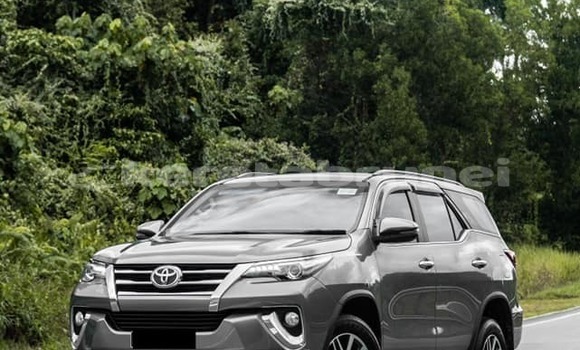 Buy Used Toyota Fortuner Other Car in Bandar Seri Begawan in Brunei-Muara Buy Used Toyota Fortuner Other Car in Bandar Seri Begawan in Brunei-Muara