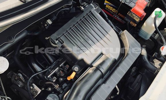 Buy Used Suzuki Swift White Car in Bandar Seri Begawan in Brunei-Muara Buy Used Suzuki Swift White Car in Bandar Seri Begawan in Brunei-Muara