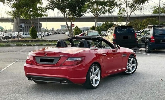 Buy Used Mercedes-Benz SLK–Class Red Car in Bandar Seri Begawan in Brunei-Muara Buy Used Mercedes-Benz SLK–Class Red Car in Bandar Seri Begawan in Brunei-Muara