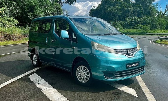 Buy Used Nissan Avenir Blue Car in Bandar Seri Begawan in Brunei-Muara Buy Used Nissan Avenir Blue Car in Bandar Seri Begawan in Brunei-Muara
