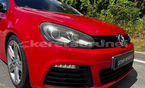 Buy Used Volkswagen Golf Red Car in Bandar Seri Begawan in Brunei-Muara Buy Used Volkswagen Golf Red Car in Bandar Seri Begawan in Brunei-Muara