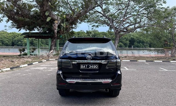 Buy Used Toyota Fortuner Black Car in Bandar Seri Begawan in Brunei-Muara Buy Used Toyota Fortuner Black Car in Bandar Seri Begawan in Brunei-Muara