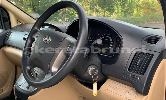 Buy Used Hyundai H1 Other Car in Bandar Seri Begawan in Brunei-Muara Buy Used Hyundai H1 Other Car in Bandar Seri Begawan in Brunei-Muara