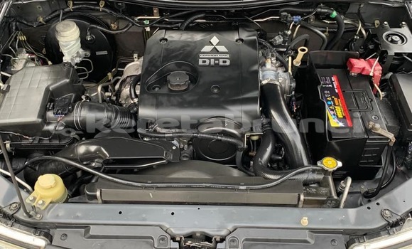 Buy Used Mitsubishi Pajero Black Car in Bandar Seri Begawan in Brunei-Muara Buy Used Mitsubishi Pajero Black Car in Bandar Seri Begawan in Brunei-Muara