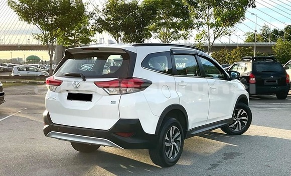 Buy Used Toyota Rush White Car in Bandar Seri Begawan in Brunei-Muara Buy Used Toyota Rush White Car in Bandar Seri Begawan in Brunei-Muara