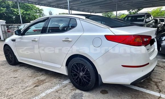 Buy Used Kia Optima White Car in Bandar Seri Begawan in Brunei-Muara Buy Used Kia Optima White Car in Bandar Seri Begawan in Brunei-Muara