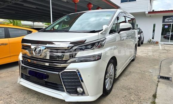 Buy Used Toyota Vellfire White Car in Bandar Seri Begawan in Brunei-Muara Buy Used Toyota Vellfire White Car in Bandar Seri Begawan in Brunei-Muara