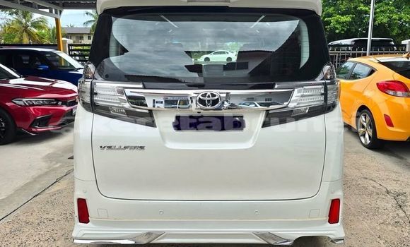 Buy Used Toyota Vellfire White Car in Bandar Seri Begawan in Brunei-Muara Buy Used Toyota Vellfire White Car in Bandar Seri Begawan in Brunei-Muara