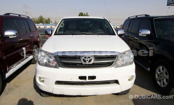 Buy Import Toyota Fortuner White Car in Import - Dubai in Belait Buy Import Toyota Fortuner White Car in Import - Dubai in Belait