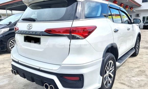 Buy Used Toyota Fortuner White Car in Bandar Seri Begawan in Brunei-Muara Buy Used Toyota Fortuner White Car in Bandar Seri Begawan in Brunei-Muara