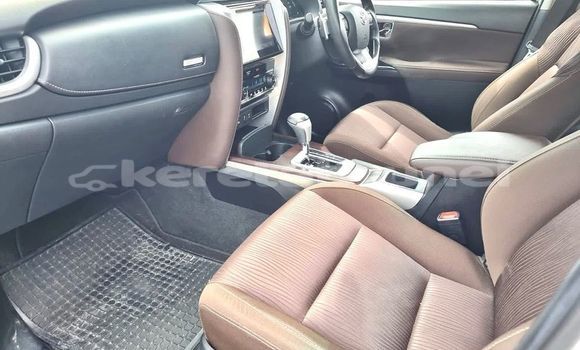 Buy Used Toyota Fortuner White Car in Bandar Seri Begawan in Brunei-Muara Buy Used Toyota Fortuner White Car in Bandar Seri Begawan in Brunei-Muara