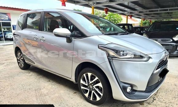 Buy Used Toyota Sienta Other Car in Bandar Seri Begawan in Brunei-Muara Buy Used Toyota Sienta Other Car in Bandar Seri Begawan in Brunei-Muara