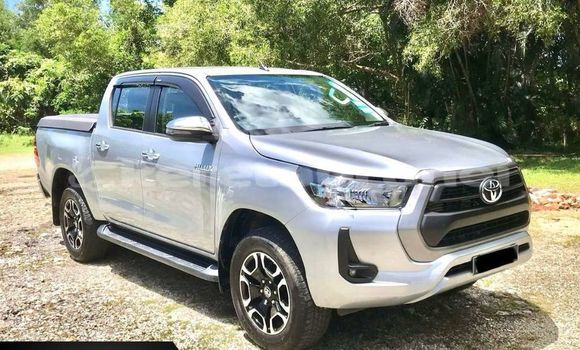 Buy Used Toyota Hilux White Car in Bandar Seri Begawan in Brunei-Muara Buy Used Toyota Hilux White Car in Bandar Seri Begawan in Brunei-Muara
