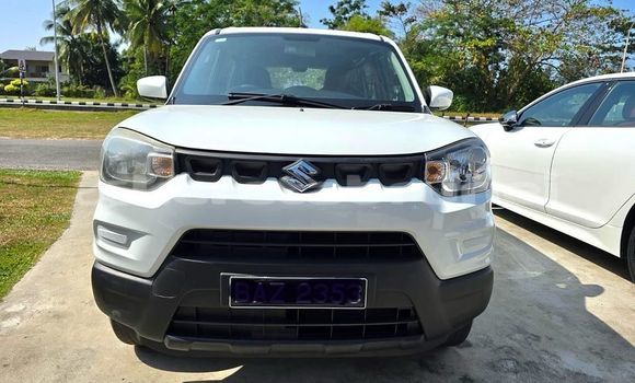 Buy Used Suzuki Spacia White Car in Bandar Seri Begawan in Brunei-Muara