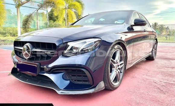 Buy Used Mercedes-Benz E200 Black Car in Bandar Seri Begawan in Brunei-Muara Buy Used Mercedes-Benz E200 Black Car in Bandar Seri Begawan in Brunei-Muara