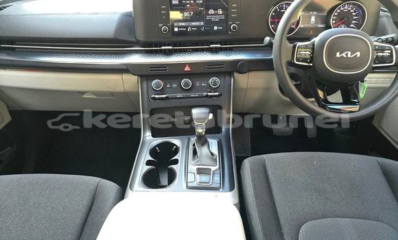 Buy Used Kia Carnival Other Car in Bandar Seri Begawan in Brunei-Muara Buy Used Kia Carnival Other Car in Bandar Seri Begawan in Brunei-Muara