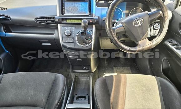 Buy Used Toyota Wish White Car in Bandar Seri Begawan in Brunei-Muara Buy Used Toyota Wish White Car in Bandar Seri Begawan in Brunei-Muara