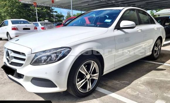 Buy Used Mercedes-Benz C-Classe White Car in Bandar Seri Begawan in Brunei-Muara