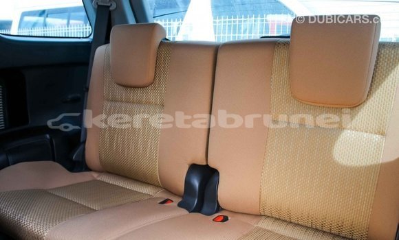 Buy Import Toyota Fortuner White Car in Import - Dubai in Belait Buy Import Toyota Fortuner White Car in Import - Dubai in Belait