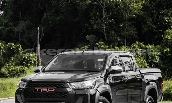 Buy Used Toyota Hilux Black Car in Bandar Seri Begawan in Brunei-Muara Buy Used Toyota Hilux Black Car in Bandar Seri Begawan in Brunei-Muara