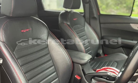 Buy Used Kia Cerato Red Car in Bandar Seri Begawan in Brunei-Muara Buy Used Kia Cerato Red Car in Bandar Seri Begawan in Brunei-Muara