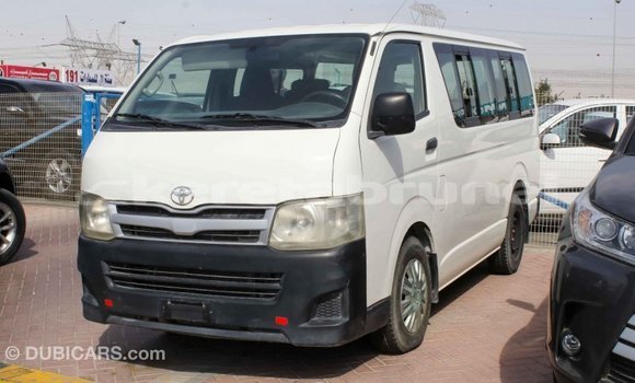 Buy Import Toyota Hiace White Car in Import - Dubai in Belait Buy Import Toyota Hiace White Car in Import - Dubai in Belait