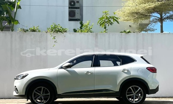 Buy Used MG GS White Car in Bandar Seri Begawan in Brunei-Muara Buy Used MG GS White Car in Bandar Seri Begawan in Brunei-Muara