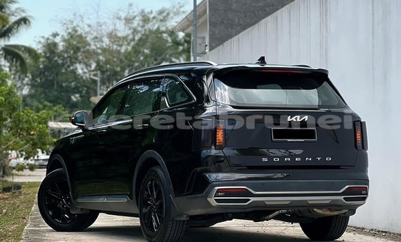 Buy Used Kia Sorento Black Car in Bandar Seri Begawan in Brunei-Muara Buy Used Kia Sorento Black Car in Bandar Seri Begawan in Brunei-Muara