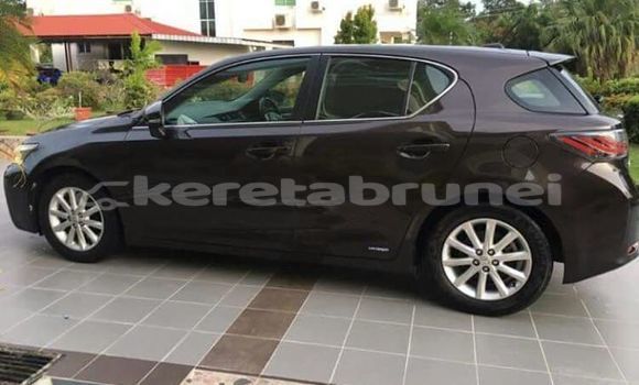 Buy Used Lexus CT Brown Car in Bandar Seri Begawan in Brunei-Muara Buy Used Lexus CT Brown Car in Bandar Seri Begawan in Brunei-Muara