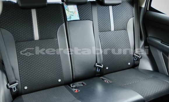 Buy Used Toyota Ractis White Car in Bandar Seri Begawan in Brunei-Muara Buy Used Toyota Ractis White Car in Bandar Seri Begawan in Brunei-Muara