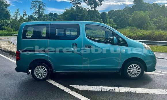 Buy Used Nissan Avenir Blue Car in Bandar Seri Begawan in Brunei-Muara Buy Used Nissan Avenir Blue Car in Bandar Seri Begawan in Brunei-Muara