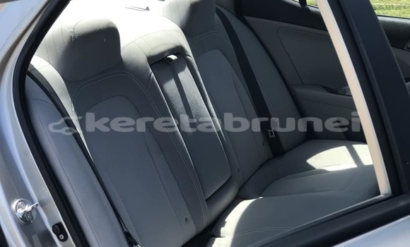 Buy Used Kia Optima Other Car in Bandar Seri Begawan in Brunei-Muara Buy Used Kia Optima Other Car in Bandar Seri Begawan in Brunei-Muara
