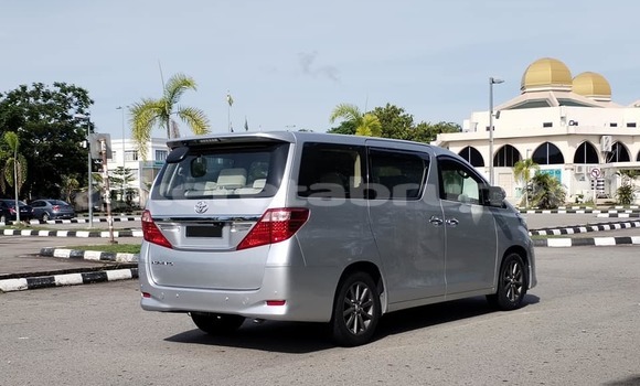 Buy Used Toyota Alphard Other Car in Bandar Seri Begawan in Brunei-Muara Buy Used Toyota Alphard Other Car in Bandar Seri Begawan in Brunei-Muara
