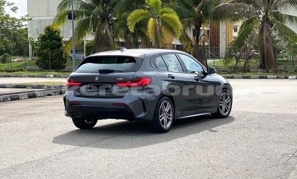 Buy Used BMW 315 Black Car in Bandar Seri Begawan in Brunei-Muara Buy Used BMW 315 Black Car in Bandar Seri Begawan in Brunei-Muara