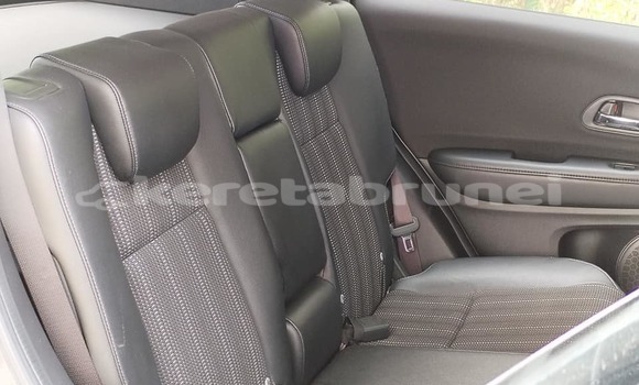 Buy Used Honda HRβV Other Car in Bandar Seri Begawan in Brunei-Muara Buy Used Honda HRβV Other Car in Bandar Seri Begawan in Brunei-Muara