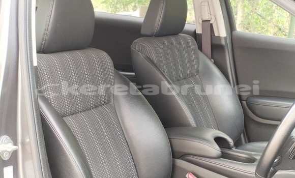 Buy Used Honda HRβV Other Car in Bandar Seri Begawan in Brunei-Muara Buy Used Honda HRβV Other Car in Bandar Seri Begawan in Brunei-Muara