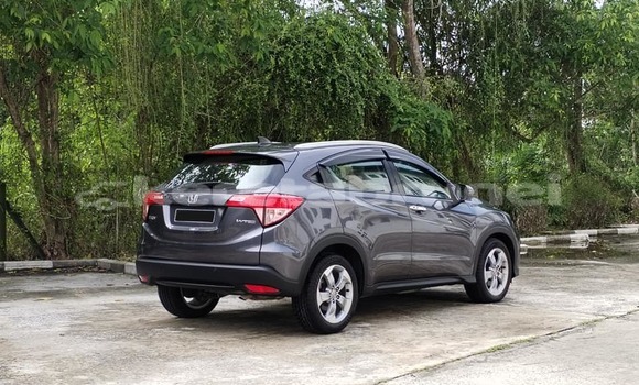 Buy Used Honda HRβV Other Car in Bandar Seri Begawan in Brunei-Muara Buy Used Honda HRβV Other Car in Bandar Seri Begawan in Brunei-Muara