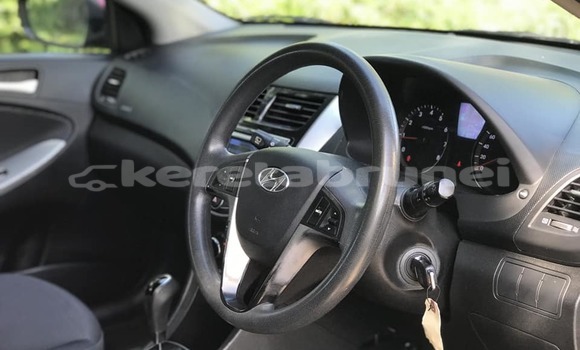 Buy Used Hyundai Accent Red Car in Bandar Seri Begawan in Brunei-Muara Buy Used Hyundai Accent Red Car in Bandar Seri Begawan in Brunei-Muara