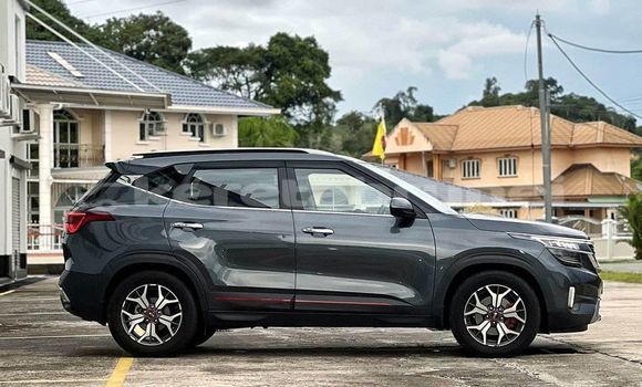 Buy Used Kia Sephia Other Car in Bandar Seri Begawan in Brunei-Muara Buy Used Kia Sephia Other Car in Bandar Seri Begawan in Brunei-Muara