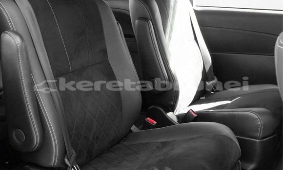 Buy Used Toyota Previa White Car in Bandar Seri Begawan in Brunei-Muara Buy Used Toyota Previa White Car in Bandar Seri Begawan in Brunei-Muara