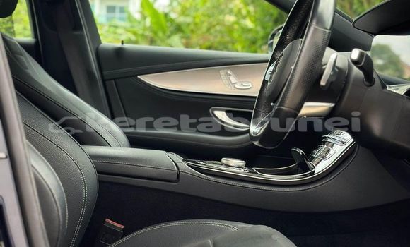 Buy Used Mercedes-Benz E–Class Black Car in Bandar Seri Begawan in Brunei-Muara Buy Used Mercedes-Benz E–Class Black Car in Bandar Seri Begawan in Brunei-Muara