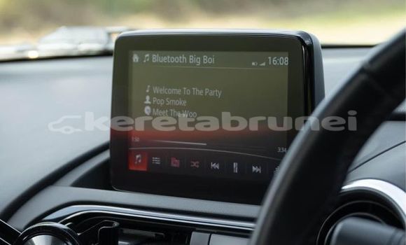 Buy Used Mazda MX-5 Red Car in Bandar Seri Begawan in Brunei-Muara Buy Used Mazda MX-5 Red Car in Bandar Seri Begawan in Brunei-Muara