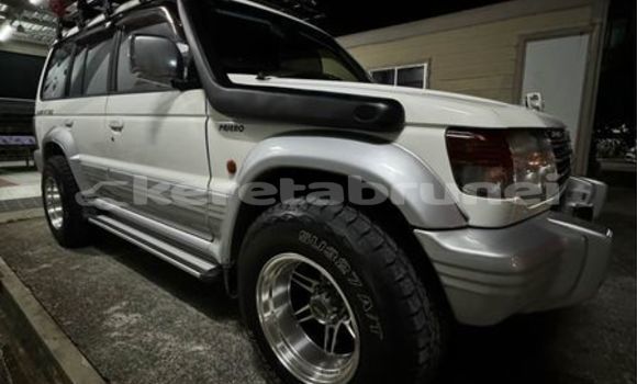 Buy Used Mitsubishi Pajero Other Car in Bandar Seri Begawan in Brunei-Muara Buy Used Mitsubishi Pajero Other Car in Bandar Seri Begawan in Brunei-Muara