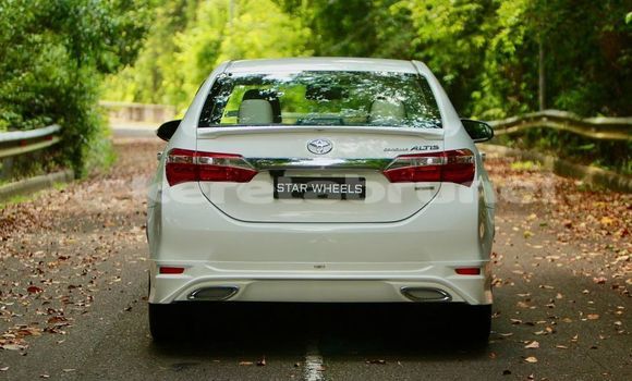 Buy Used Toyota Corolla White Car in Bandar Seri Begawan in Brunei-Muara Buy Used Toyota Corolla White Car in Bandar Seri Begawan in Brunei-Muara